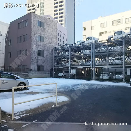 平面駐車場