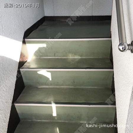共用階段