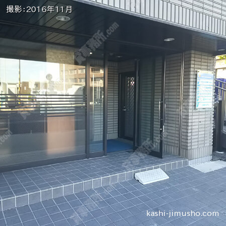 ビル入口前面① ビル入口前面①