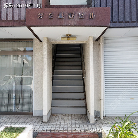 ビル入口