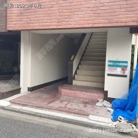 ビル入口