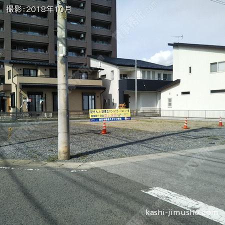 近隣の駐車場 近隣の駐車場
