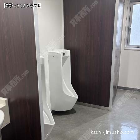 男性トイレ