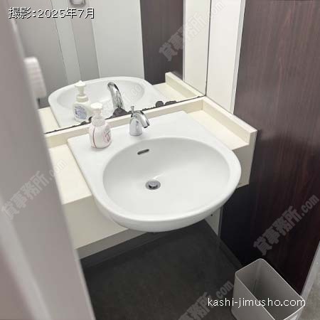 男性トイレ