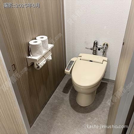 男性トイレ