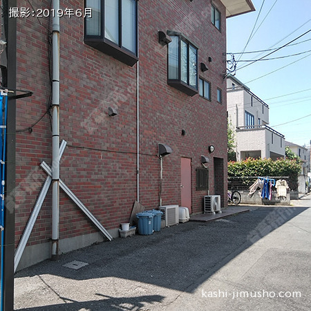 ビル側面