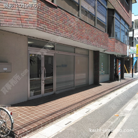ビル前面