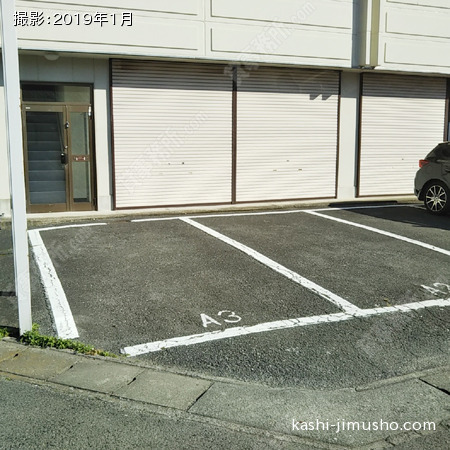 駐車スペース 駐車スペース