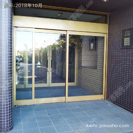 1階貸室入口 1階貸室入口