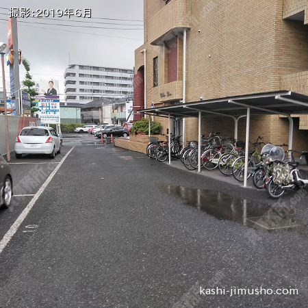 駐車場・駐輪場