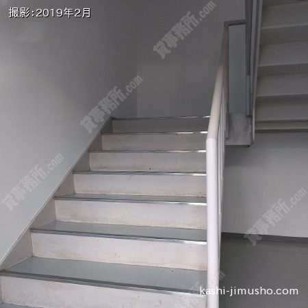 共用階段