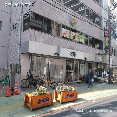 ビル前面