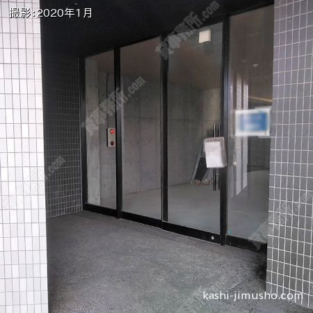 貸室入口(1階24.30坪)