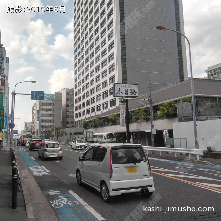 前面道路(中山道)