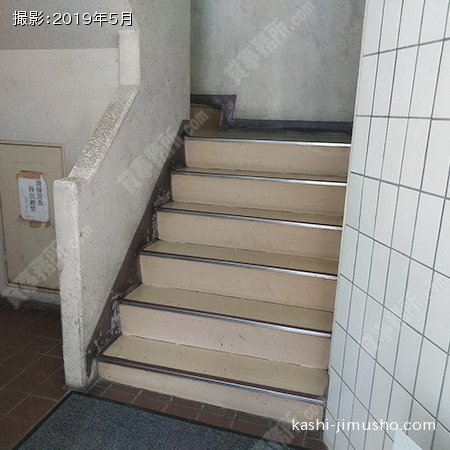 共用階段