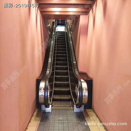 エスカレーター エスカレーター