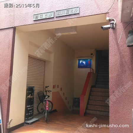 ビル入口 ビル入口