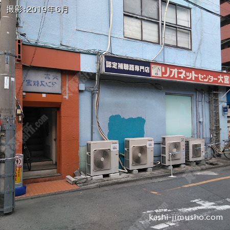 ビル前面