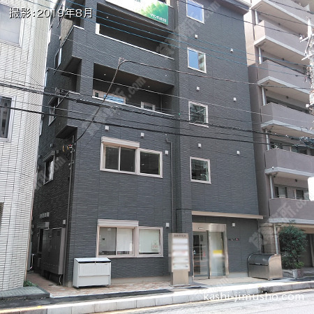 ビル前面