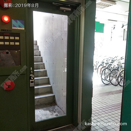 共用階段入口