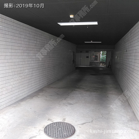 駐車場入口
