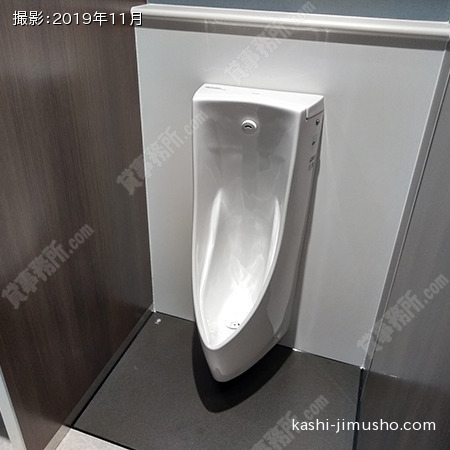 男性トイレ
