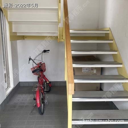共用階段