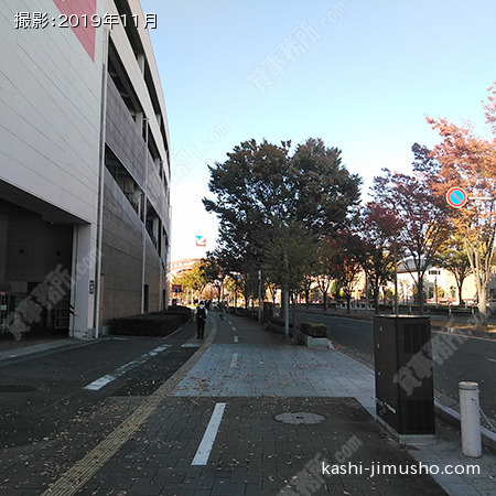 前面歩道