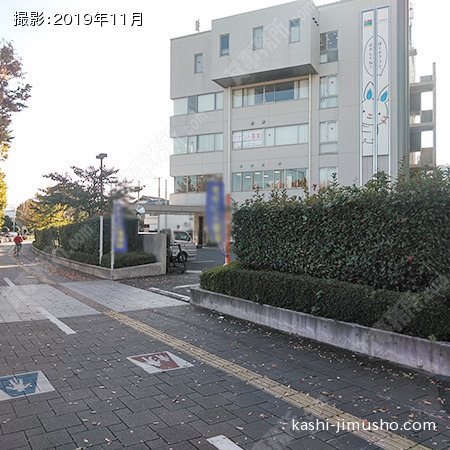 ビル前面
