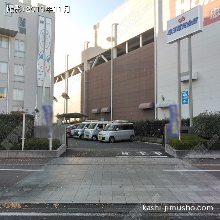 敷地入口アプローチ