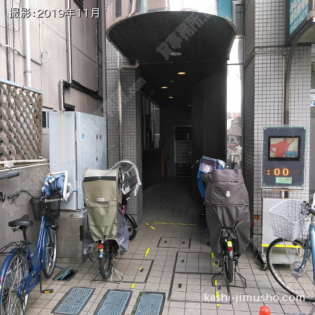 ビル入口