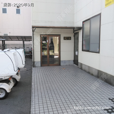ビル入口