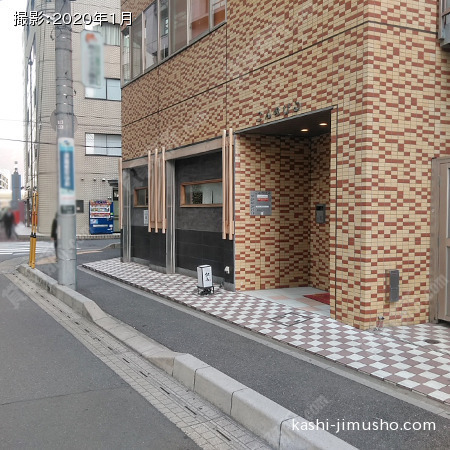 ビル前面