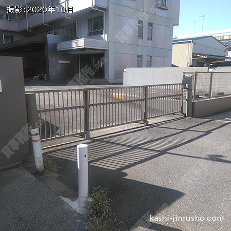 駐車場入口