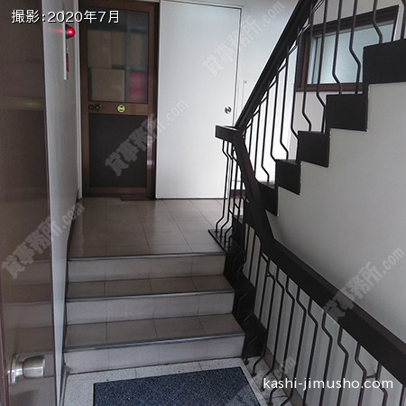 共用階段