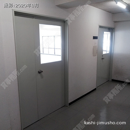 貸室入口 貸室入口