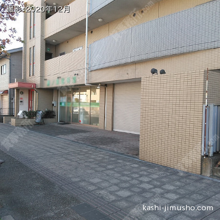 ビル前面