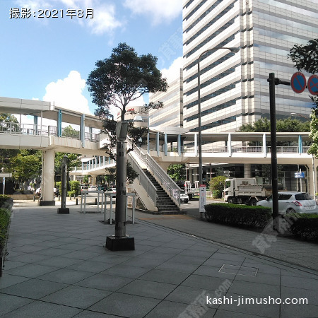 前面歩道