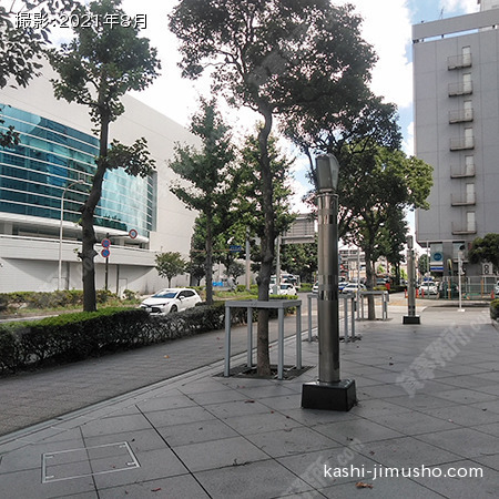 前面歩道