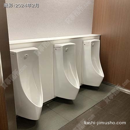 男性トイレ