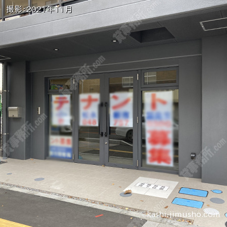 貸室入口(1階)