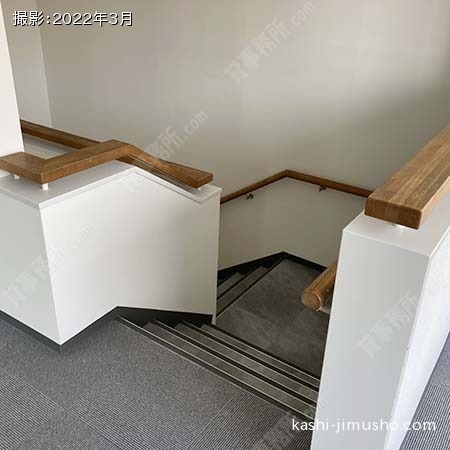 室内階段(1-2階）