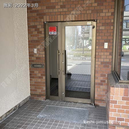貸室入口