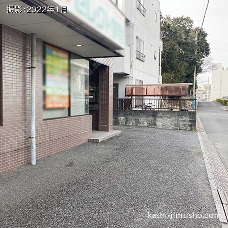 ビル前面