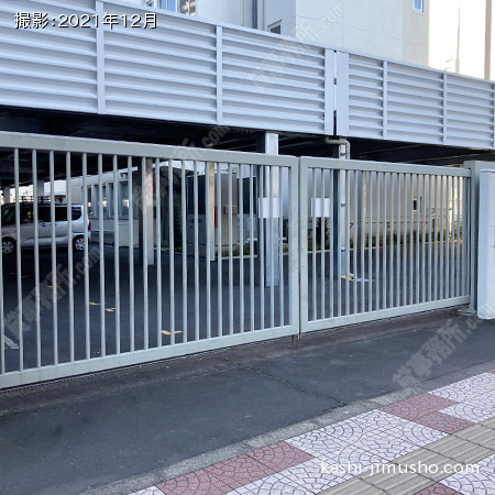 駐車場入口