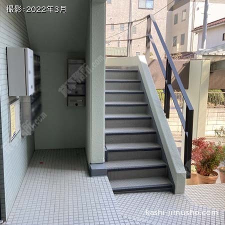 共用階段