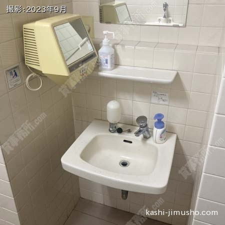 男性トイレ 男性トイレ