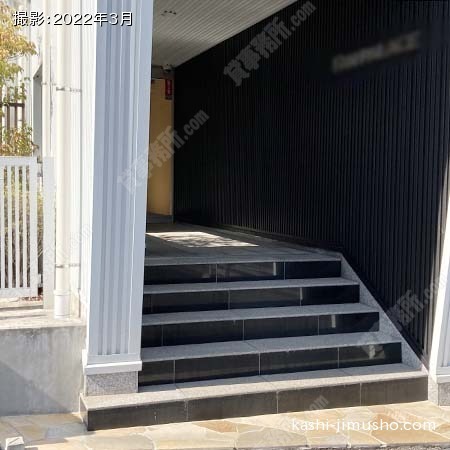 貸室入口(1階)