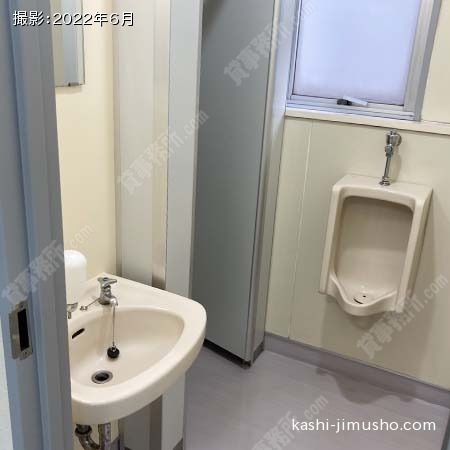 男性トイレ