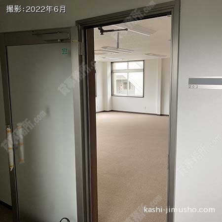 貸室入口(8階) 貸室入口(8階)